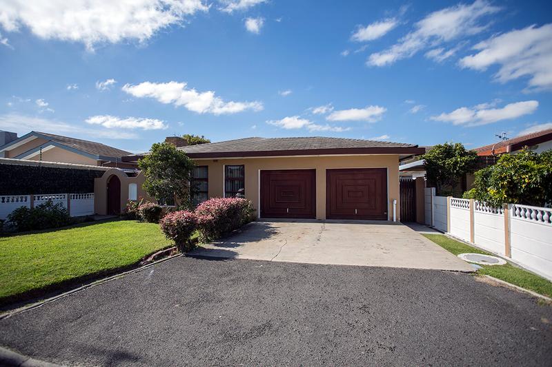4 Bedroom Property for Sale in Townsend Estate Western Cape